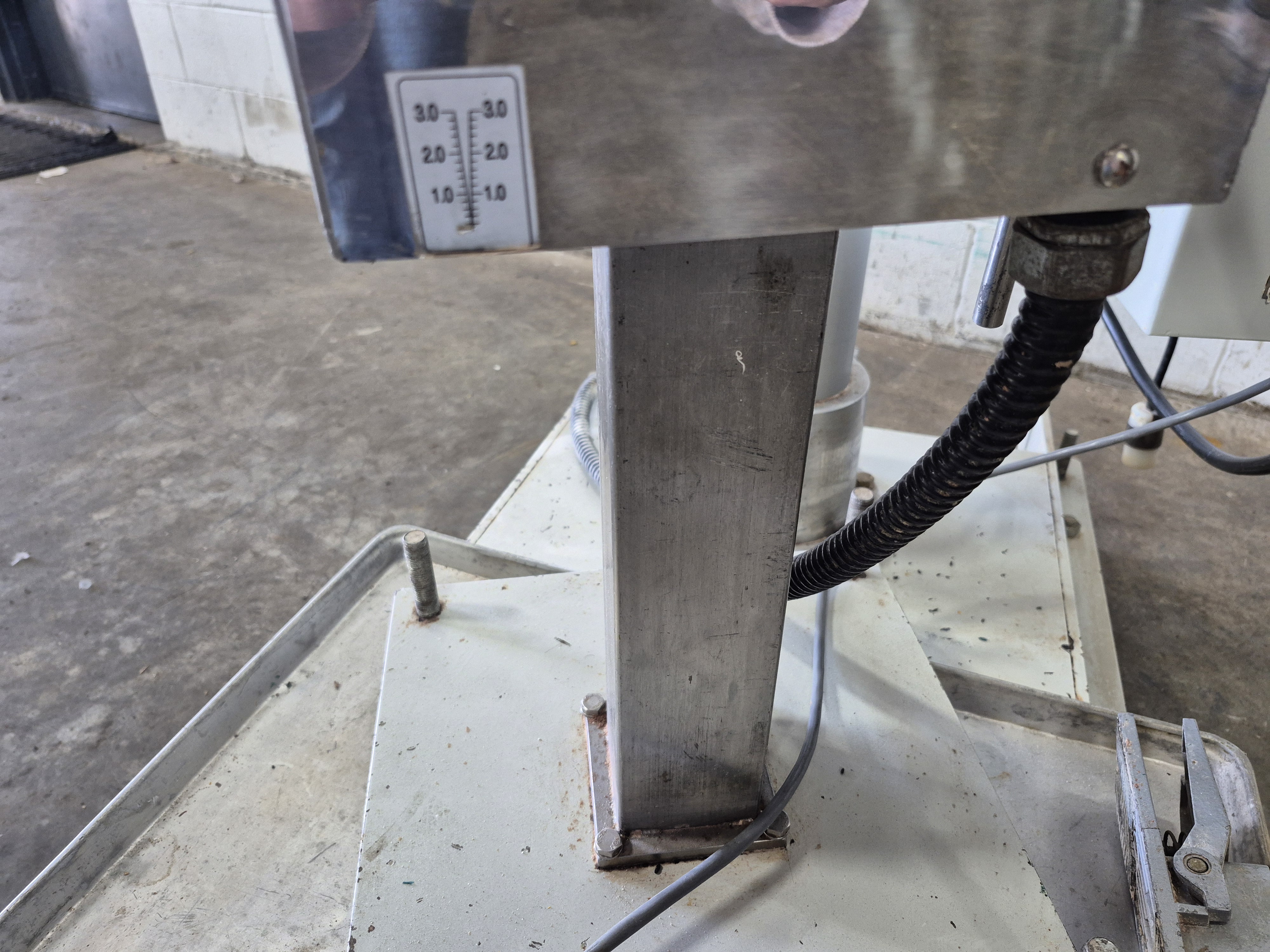 Used Hansaem HA-980 DW Powder Filler