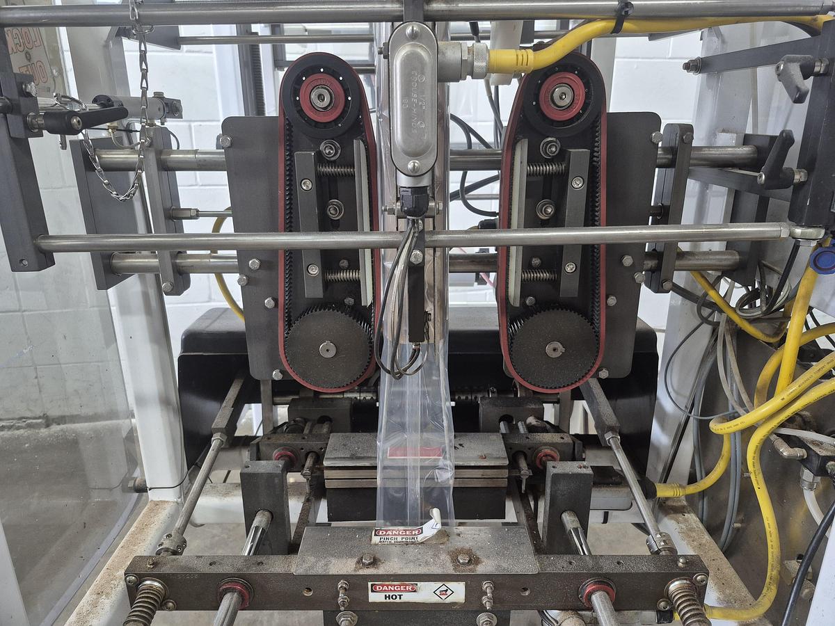 Used Matrix Packaging Machinery Vertical Form-fill-Seal Bagger