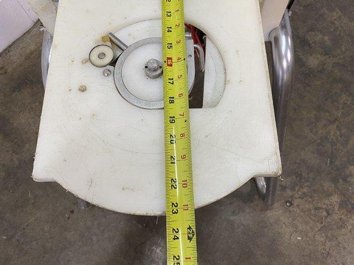 Used FoodTools Round Cake Slicer