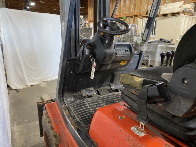 Used Linde H30T-03 Lift Truck