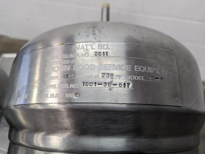 Used Market Forge Twin 6 Gallon Kettles