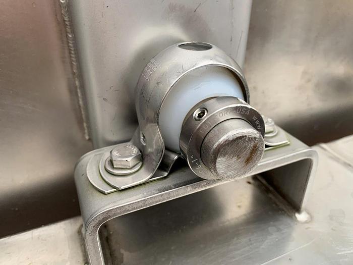 Used Mobile Self-Dump Product Hopper