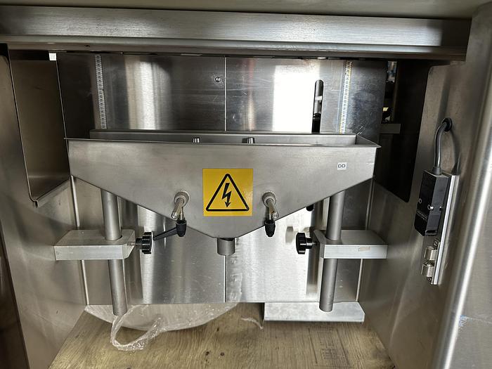 Used Kalish 6580 Automatic Bottle Cleaner