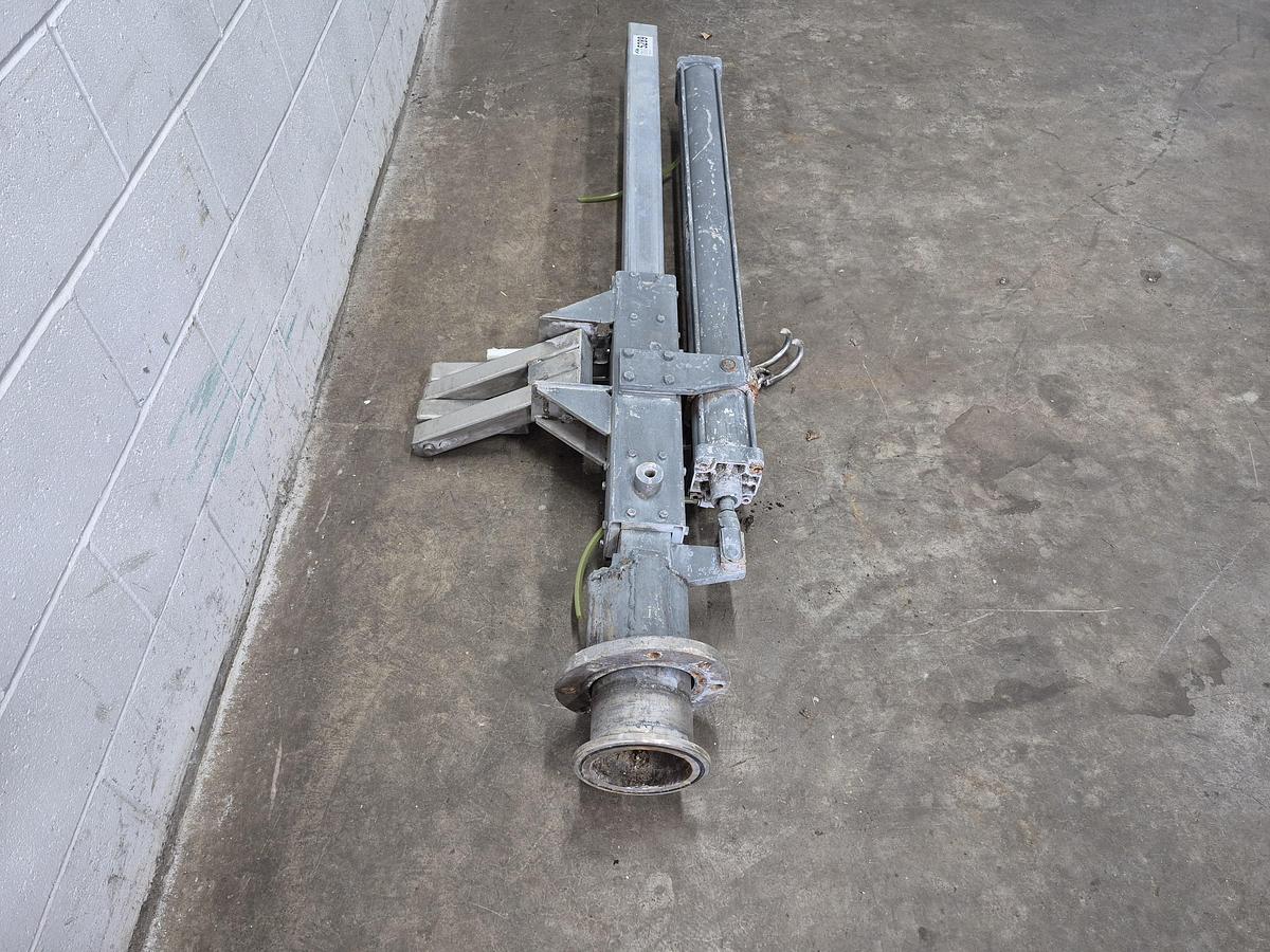 Used Pneumatic Aitchbone Puller Assembly
