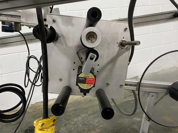 Used Associated Two-Head Top & Bottom Labeller