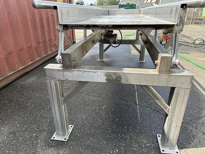 Used Stainless Steel Shaker Conveyor