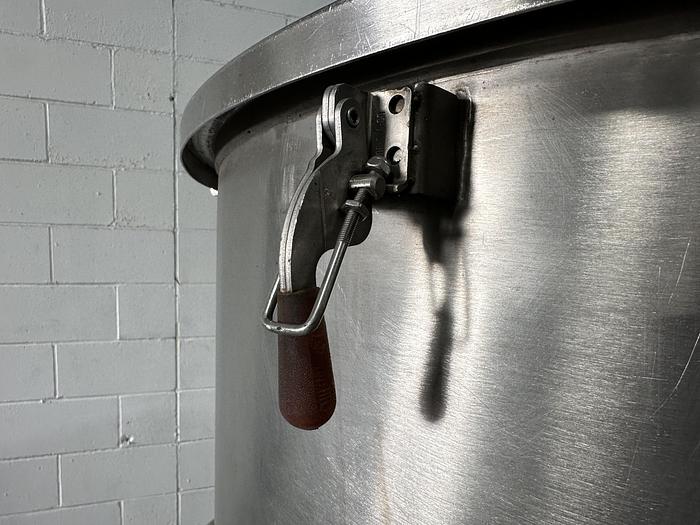 Used 180 Gallon SS Tank with Lid