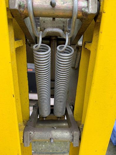 Used Liftomatic DCM "Parrot Beak®" Drum Handler