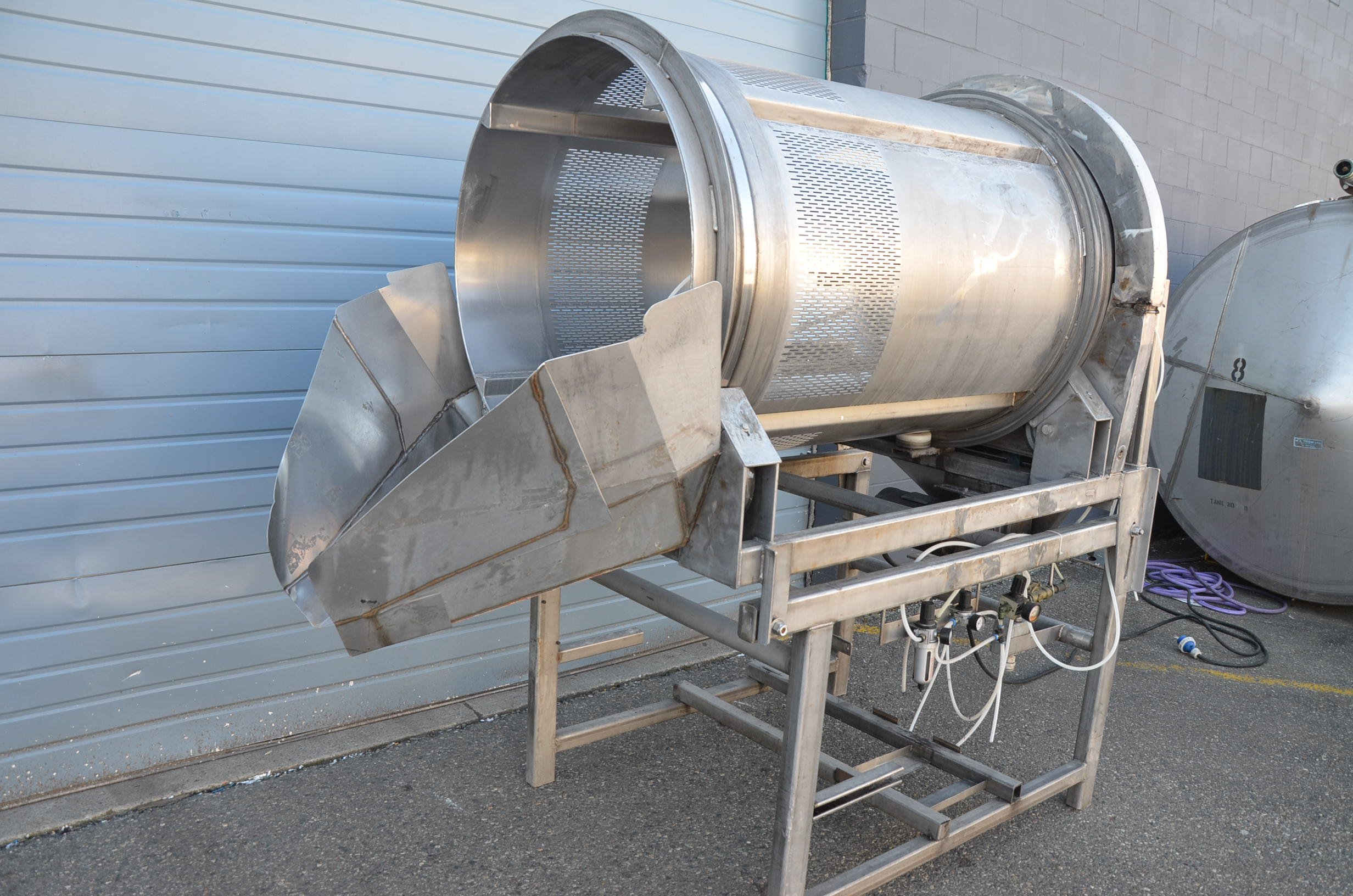 Used Berry Tumbler with Sprayer Coater