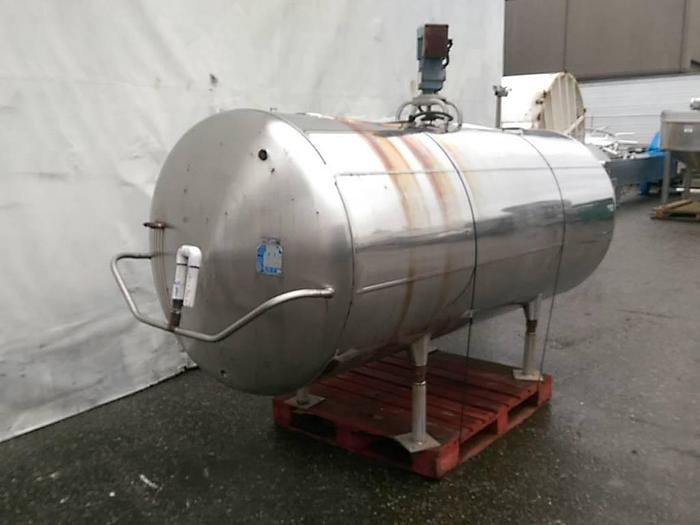 Used 500 Gallon Refrigerated Milk Tank with Agitation