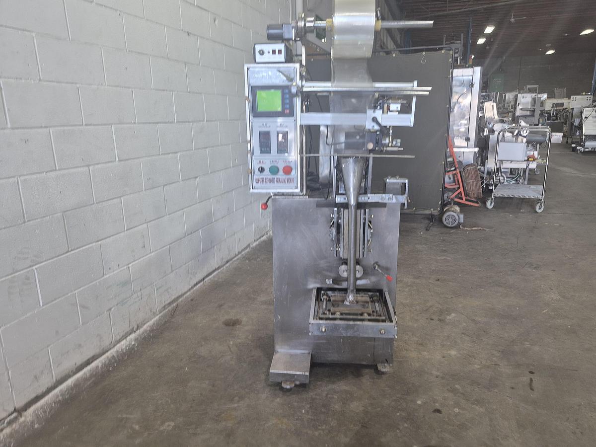 Used Automatic Vertical Packaging Machine with Chain Hopper