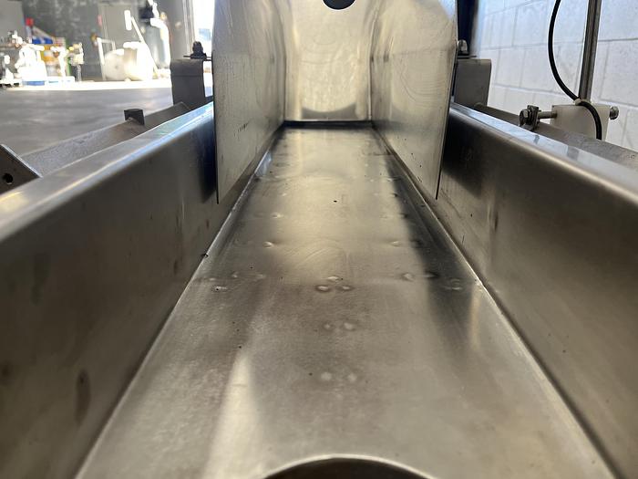 Used Meyer HS-46 Vibratory Feeder