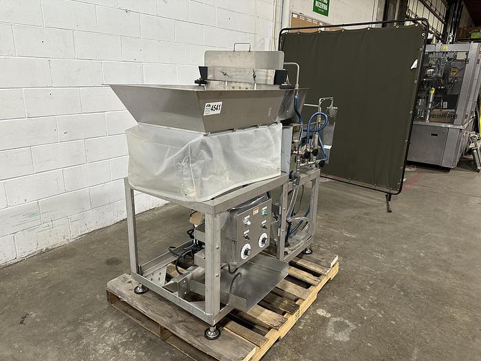 Used Vibratory Conveyor with Spray Nozzles