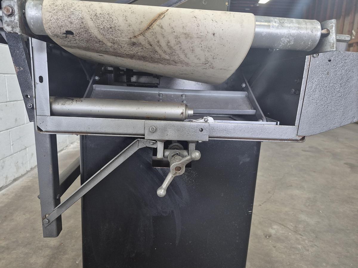 Used Clamco 5124 Manual L-Bar Sealer