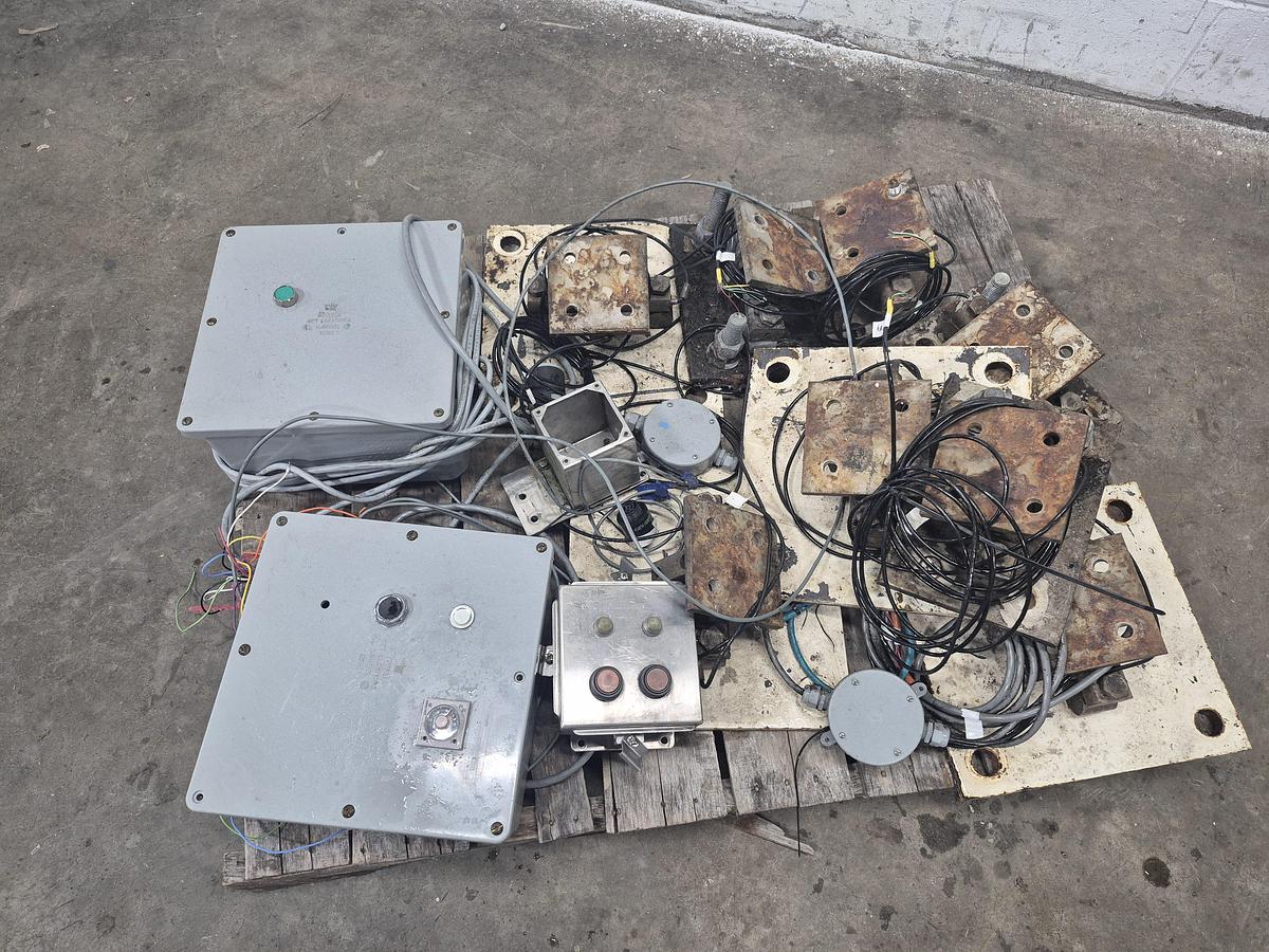 Used 2 Sets of Silo Load Cells with Control Panel