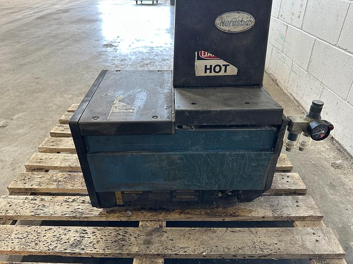 Used Nordson Series 3100V Hot Glue Dispenser