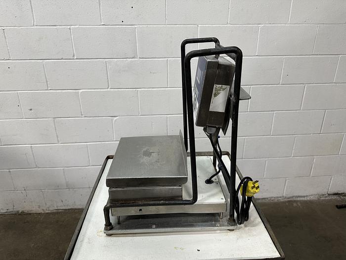 Used Mettler-Toledo Panther Scale