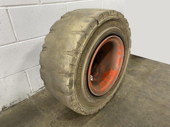 Used Solideal Magnum 27x10-12 Forklift Tire