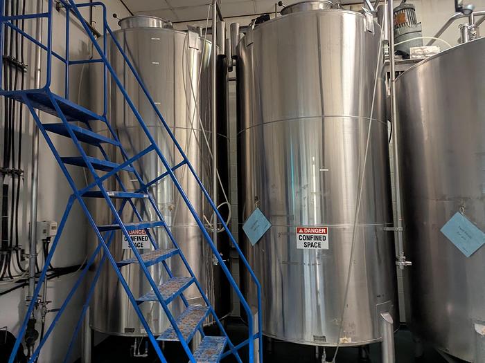 Used 4 Syrup Tanks with Controller