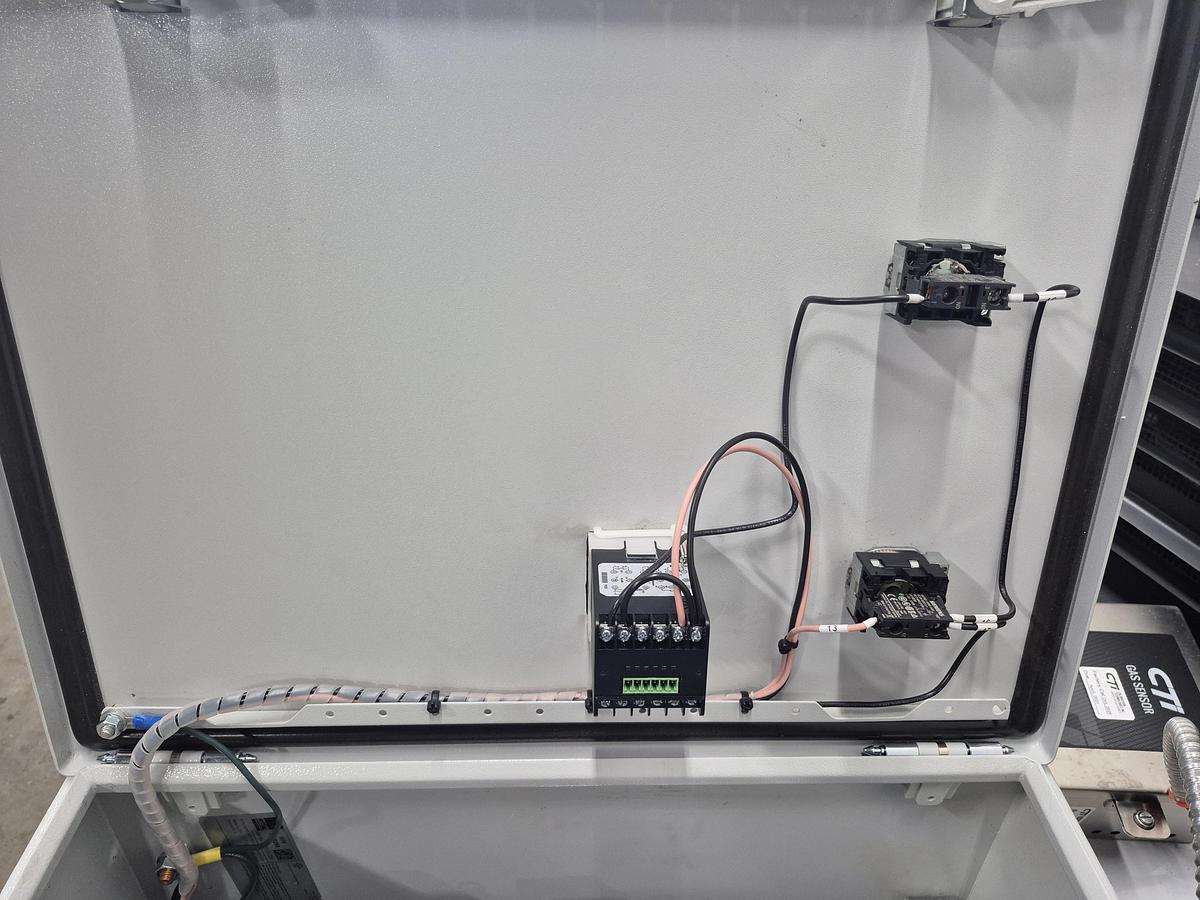 Used Dual Unit Heater System w/ Thermostat & C02 Detector 