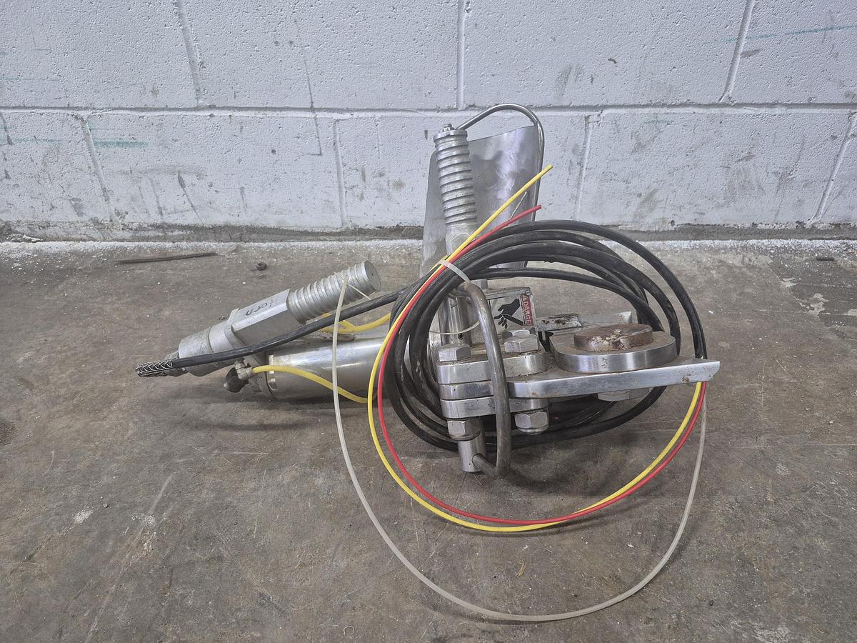 Used Jarvis 50D-1 Beef Horn & Hock Cutter