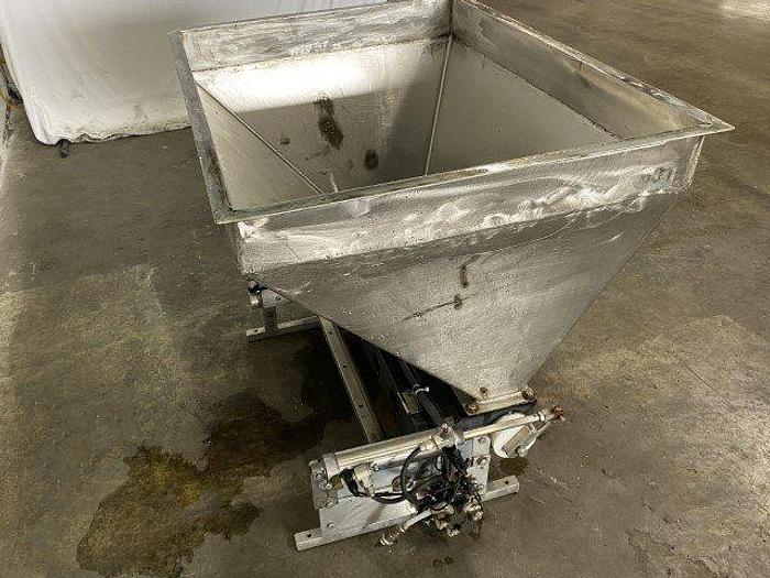 Used Goodway PF-60 Piston Muffin Depositor