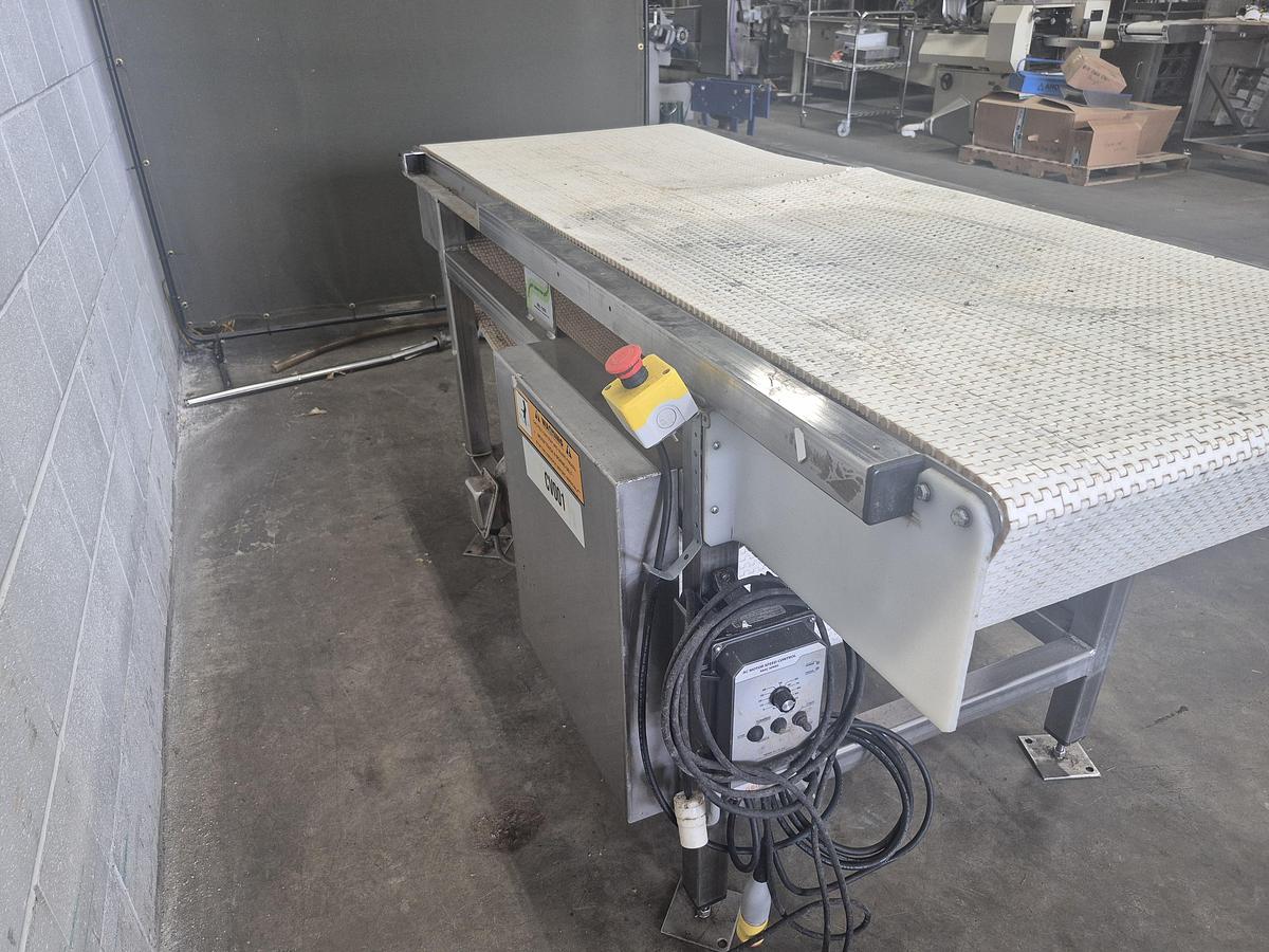 Used 5.10 ft Flat Belt Conveyor 