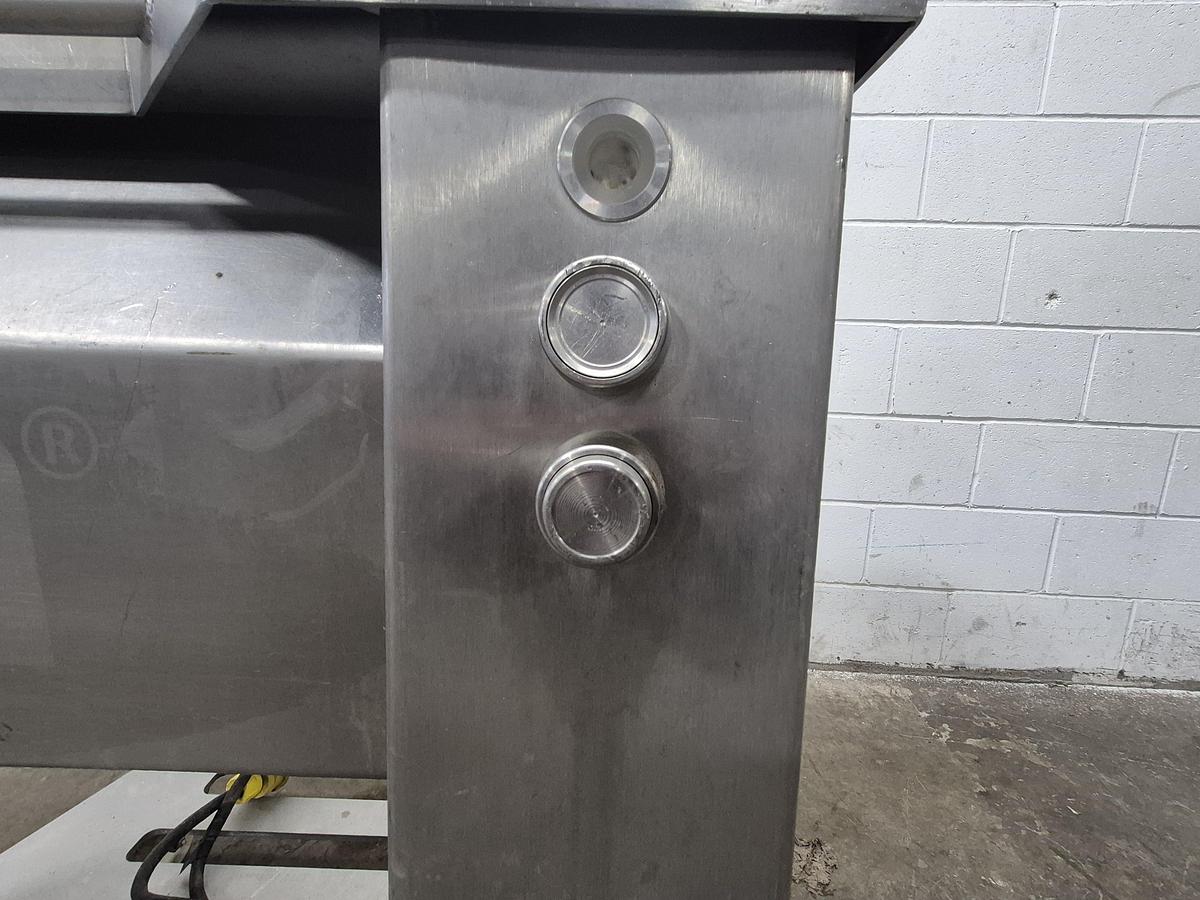 Used MAJA EVM 4006 Membrane Skinning Machine