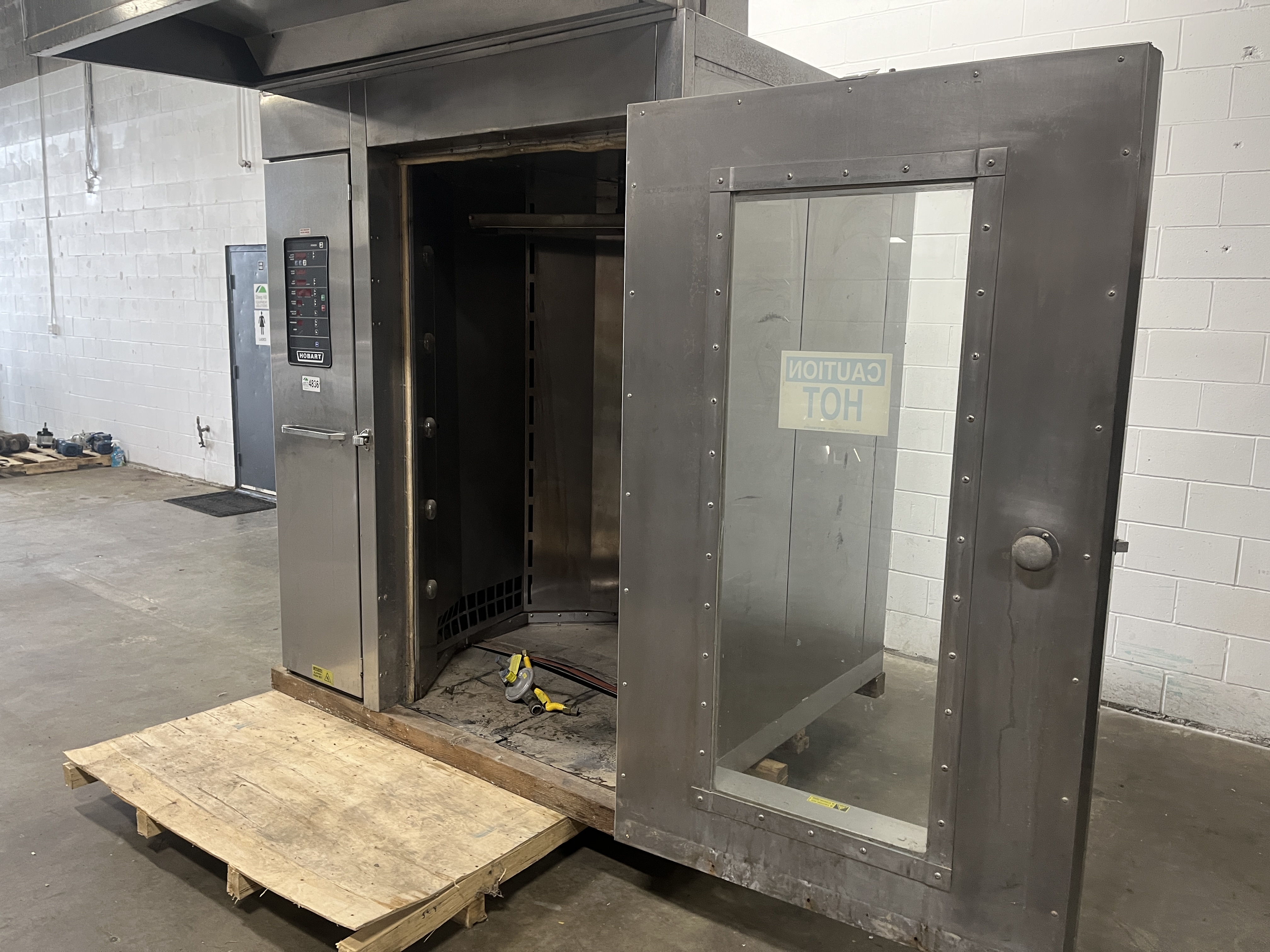 Used Hobart HBA2G Double-Rack Natural Gas Oven