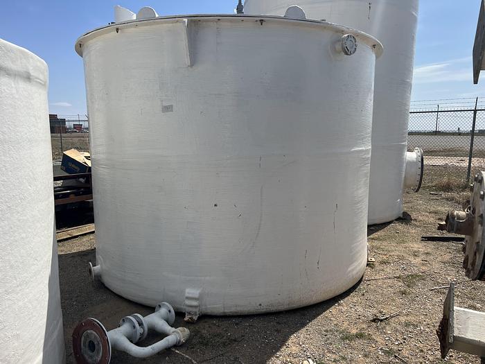 Used 4900 Gallon Fiberglass Tank