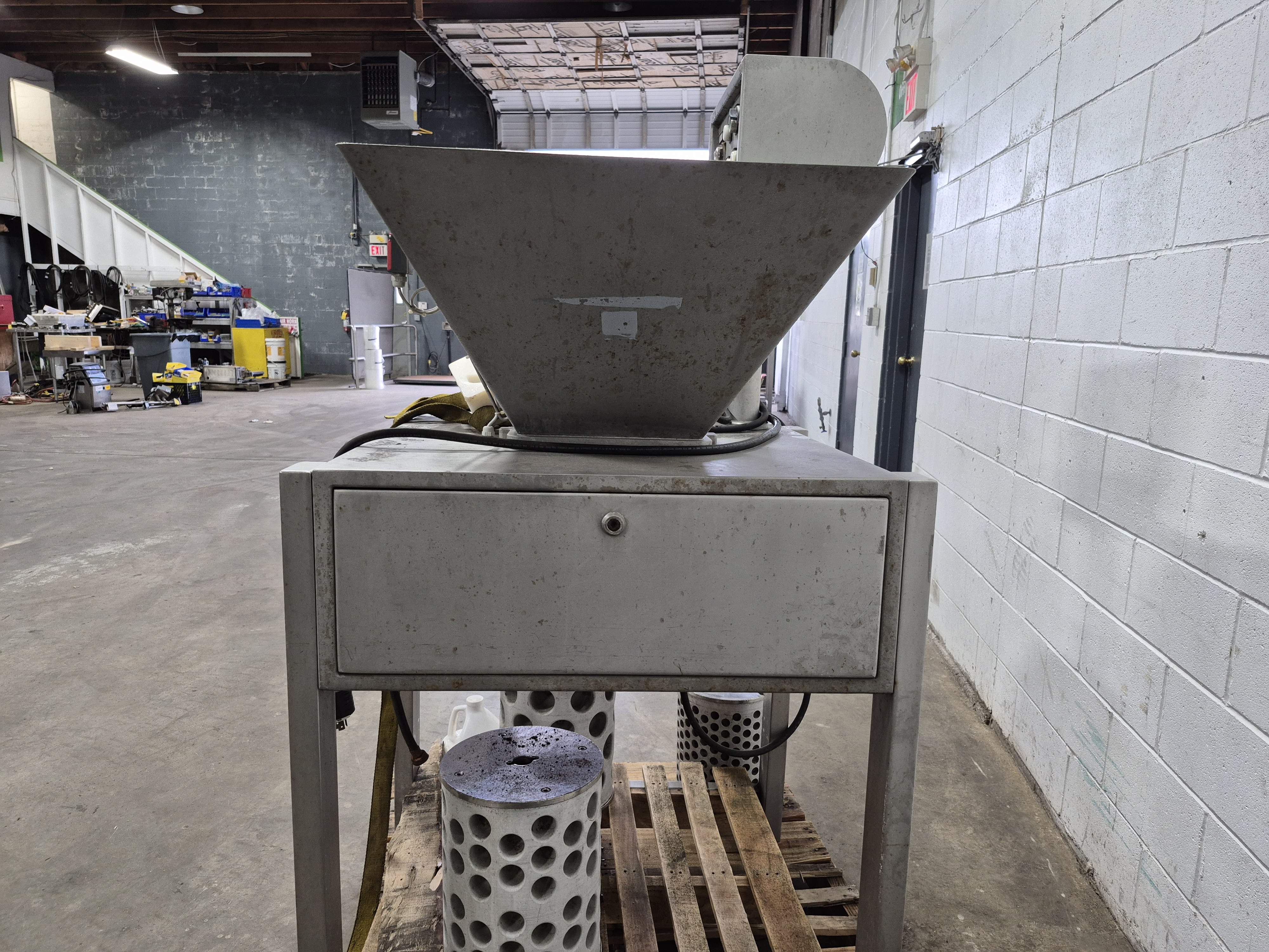 Used Cheese Molder