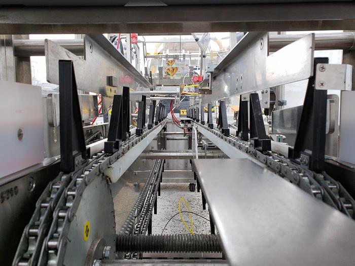 Used Adco Semi-Automatic Horizontal Cartoner 15DZ-60-SS