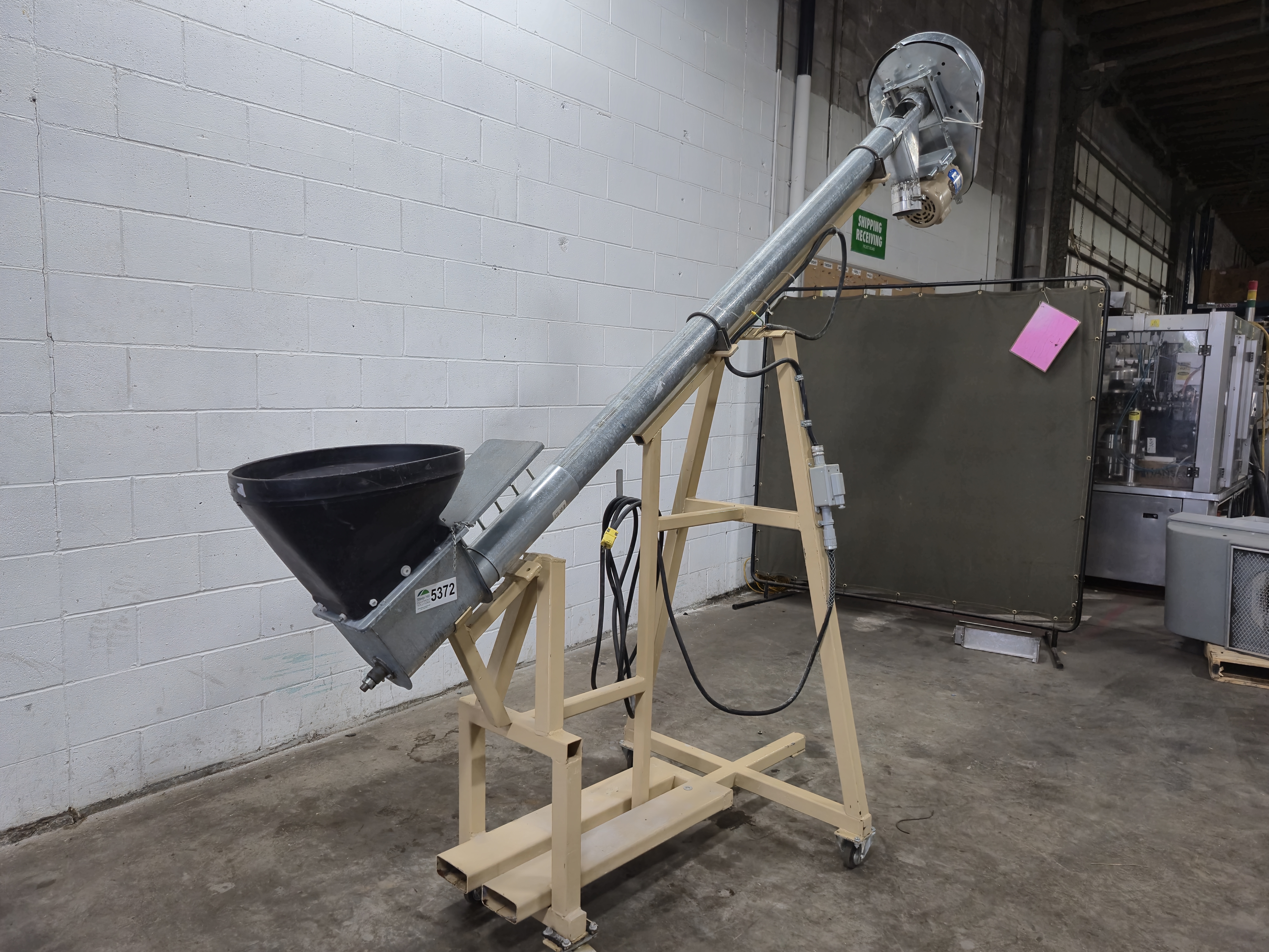 Used RAD Equipements 4" Portable Inclined Screw Conveyor with Hopper