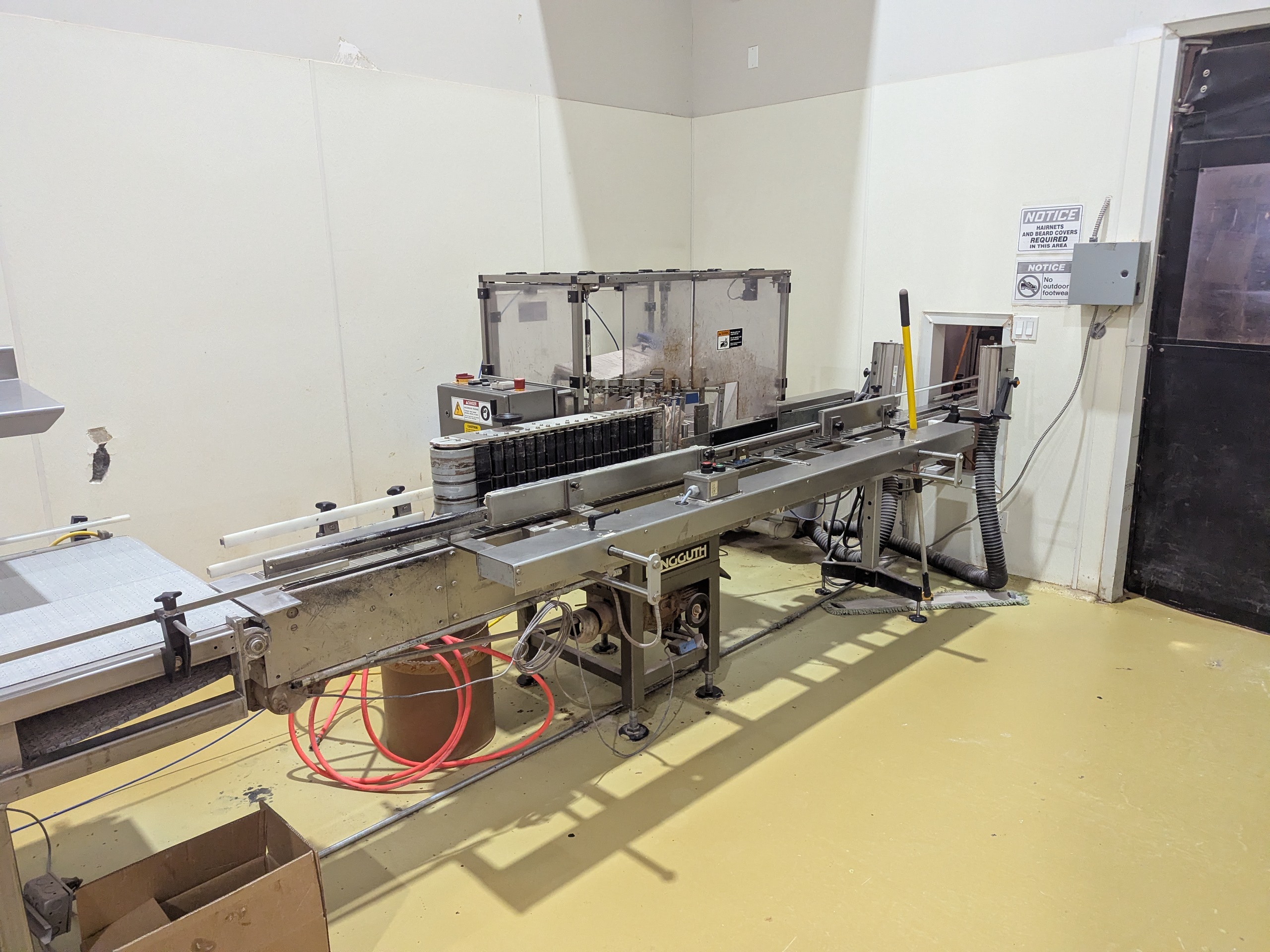 Used Langguth Cold Glue Labeller with Conveyor