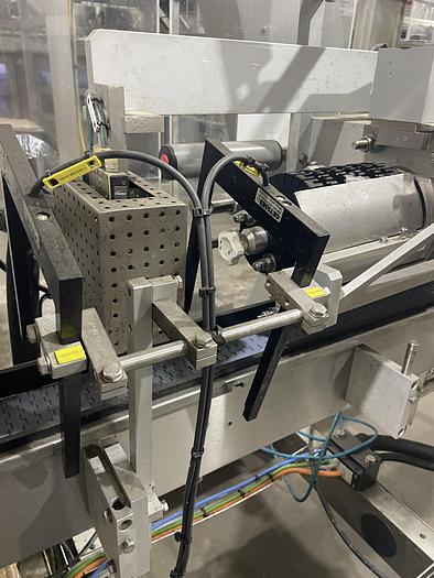 Used Geyssel Koln Straw Applicator