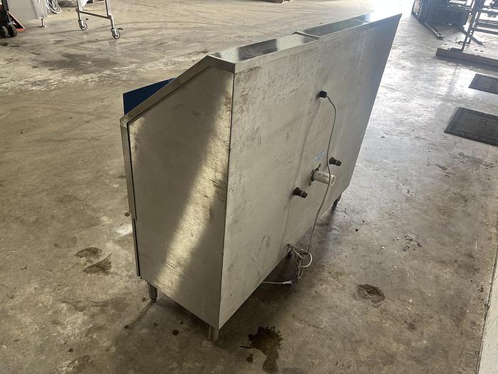 Used Meritech 3-Station Handwasher