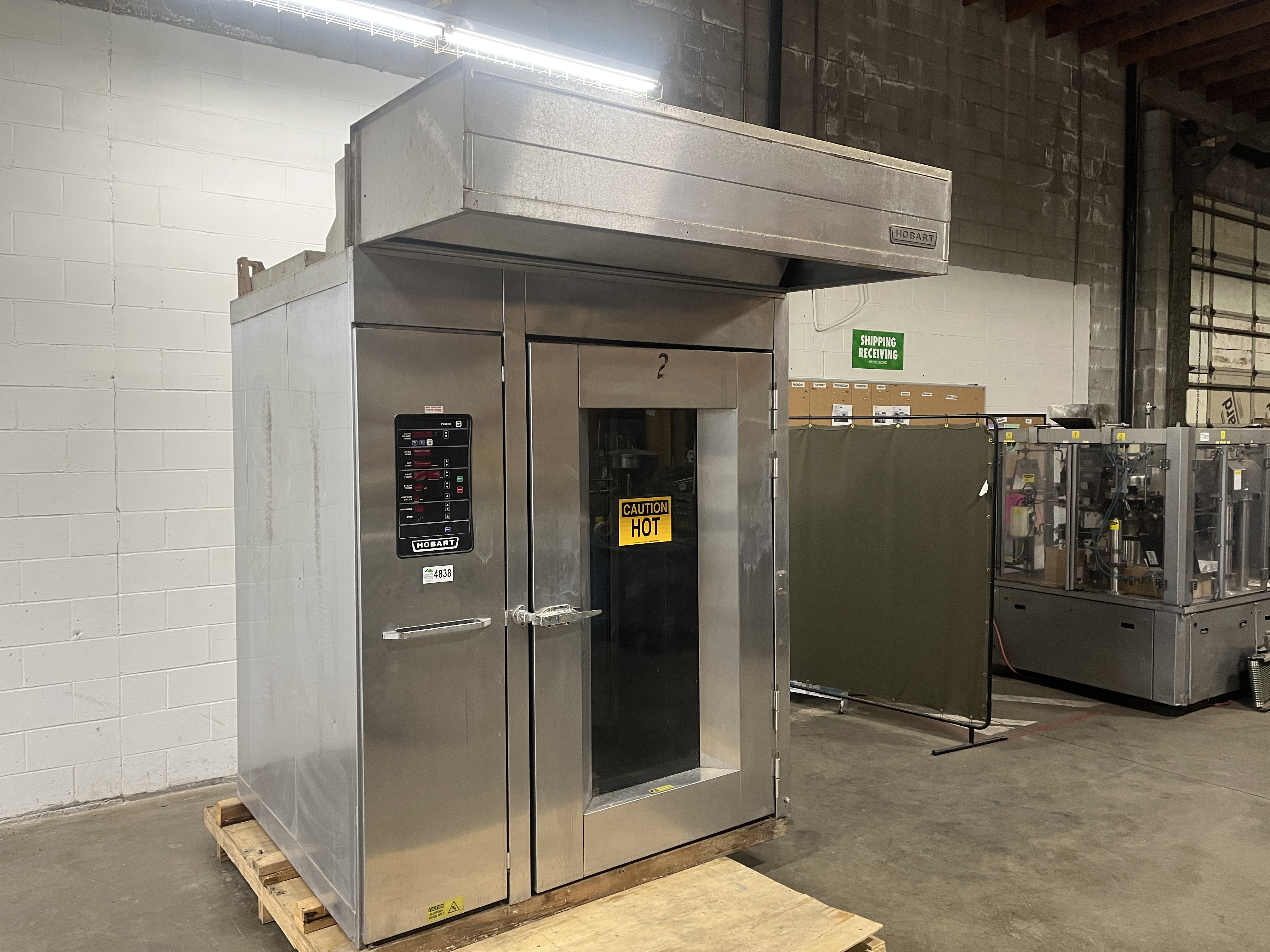 Used Hobart HBA2G Double-Rack Natural Gas Oven