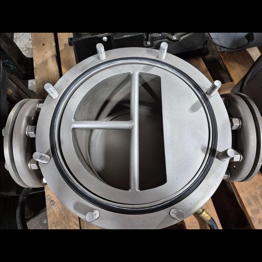 Used Liquid Magnet Trap