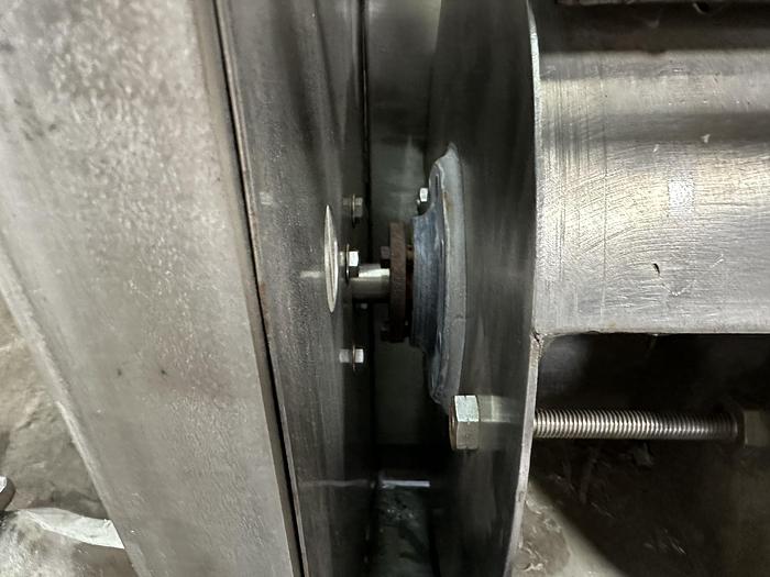 Used ABM McLauchlan 900 SS Berry Slicer