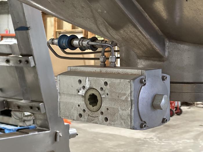 Used Saan OB-3000 Octagonal Blender