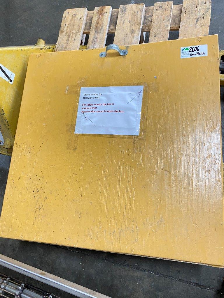 Used Herlitzius Planet 2000 Bread Slicer