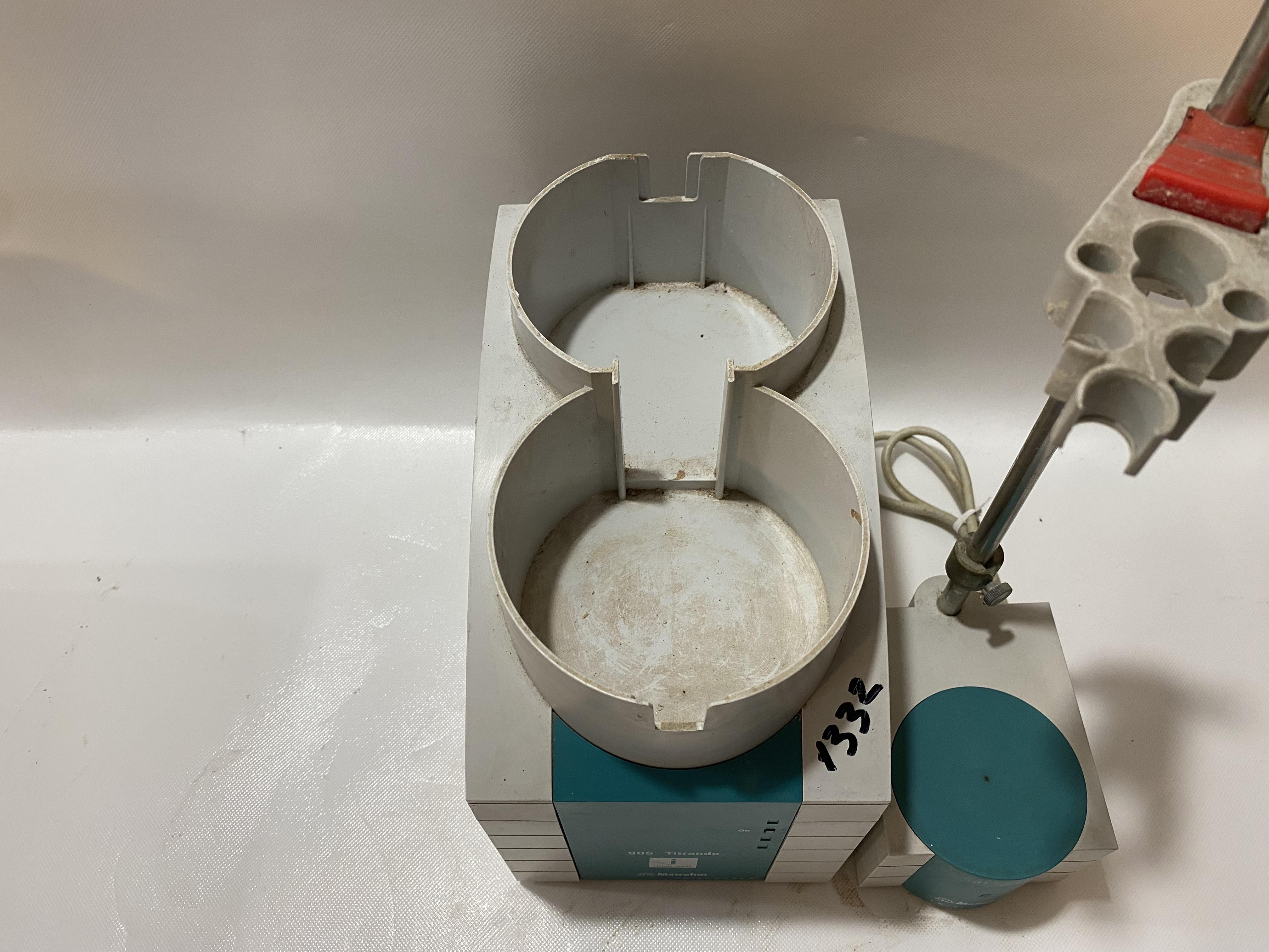 Used Metrohm 905 Titrando Titrator with Stirrer & Vessels