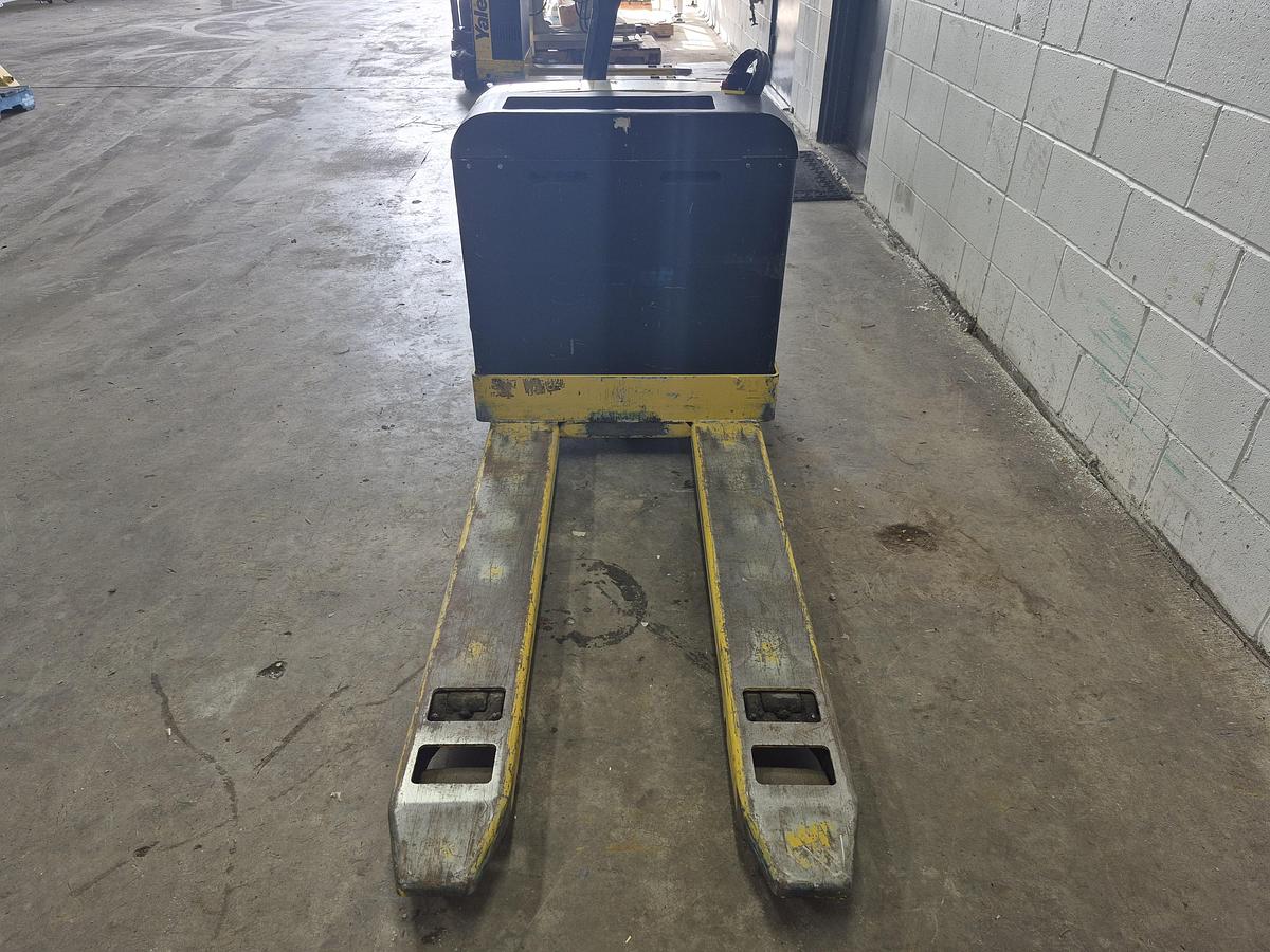 Used Yale MPB040-EN24T2748 Electric Walkie Pallet Jack