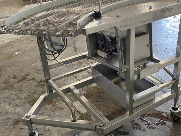 Used CFS 90° Wire Curveyor
