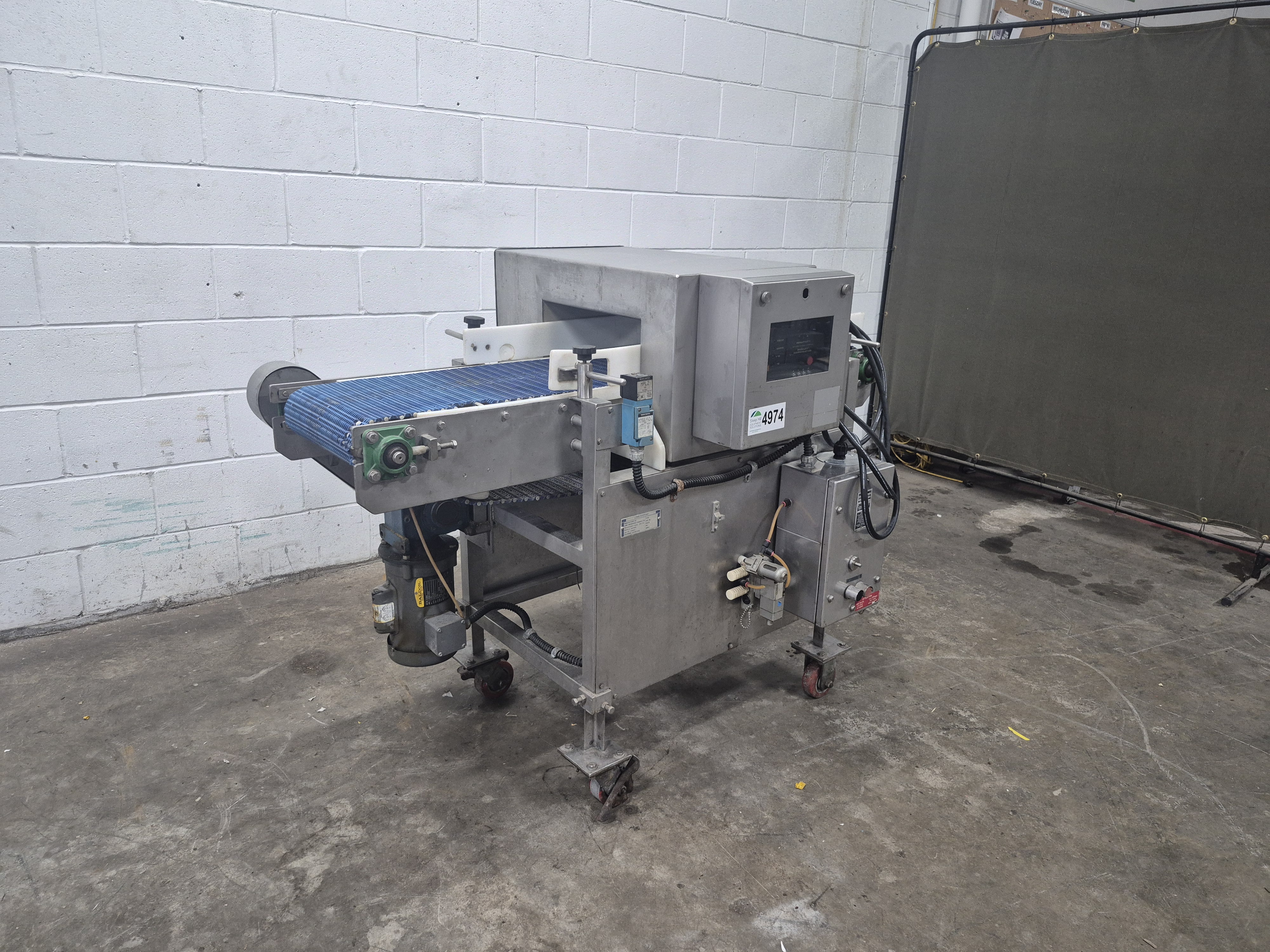 Used Loma Systems Superscan Metal Detector