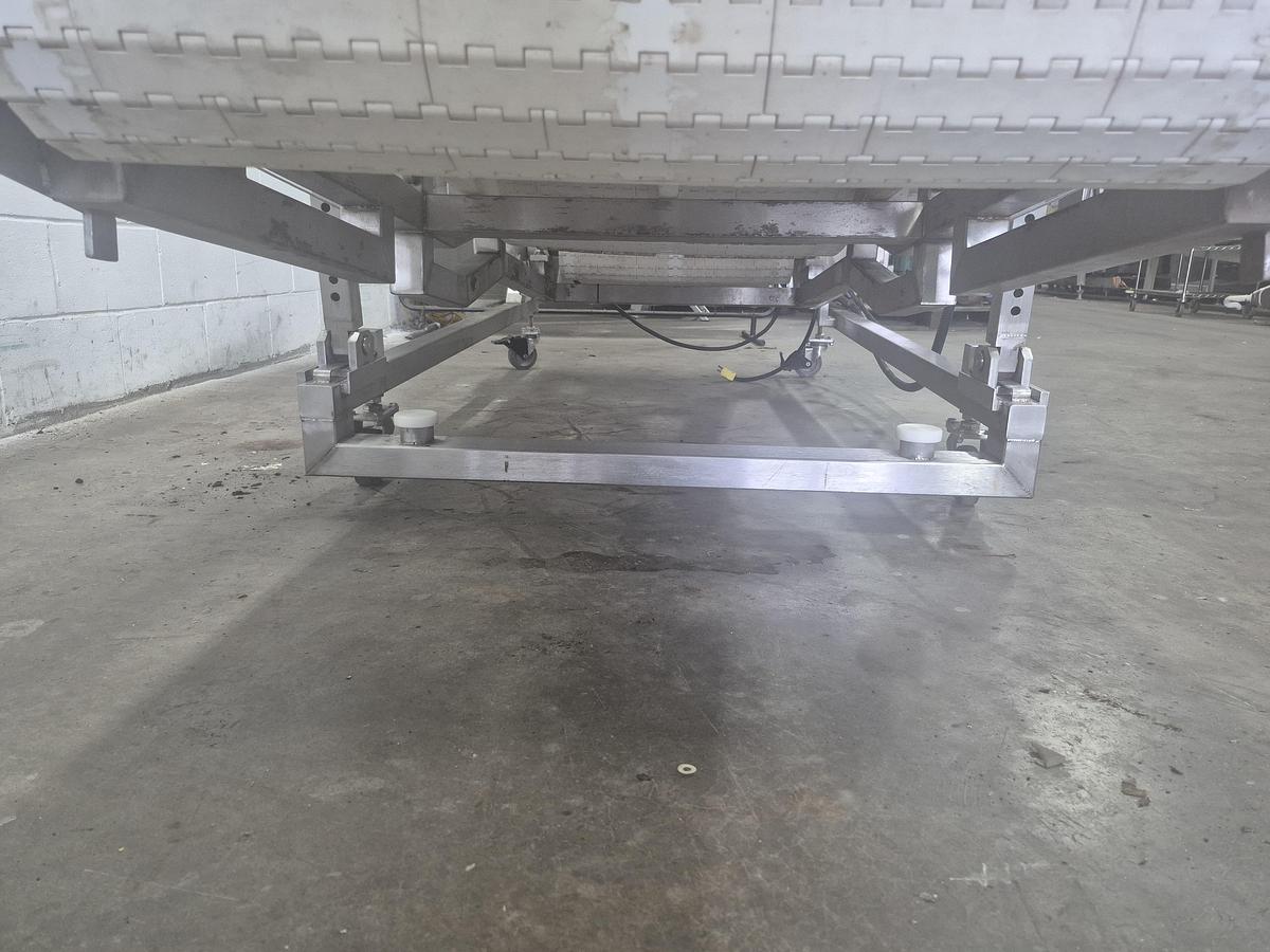 Used Fortress Phantom Metal Detector Conveyor
