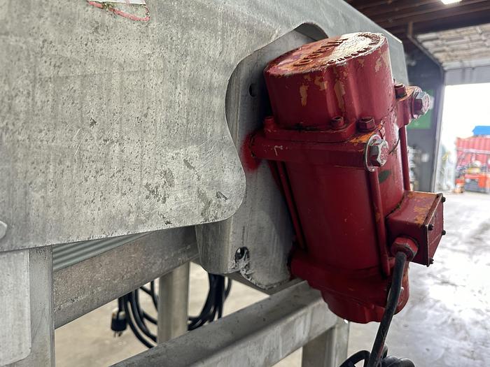 Used ROMA Vibratory Conveyor