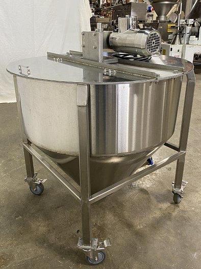 Used SS Lidded Hopper With Agitator