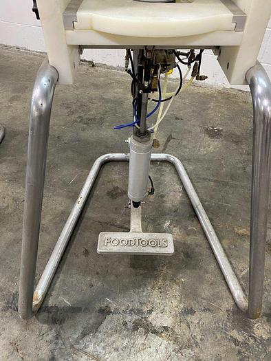 Used FoodTools CS-4 Cake Slicer