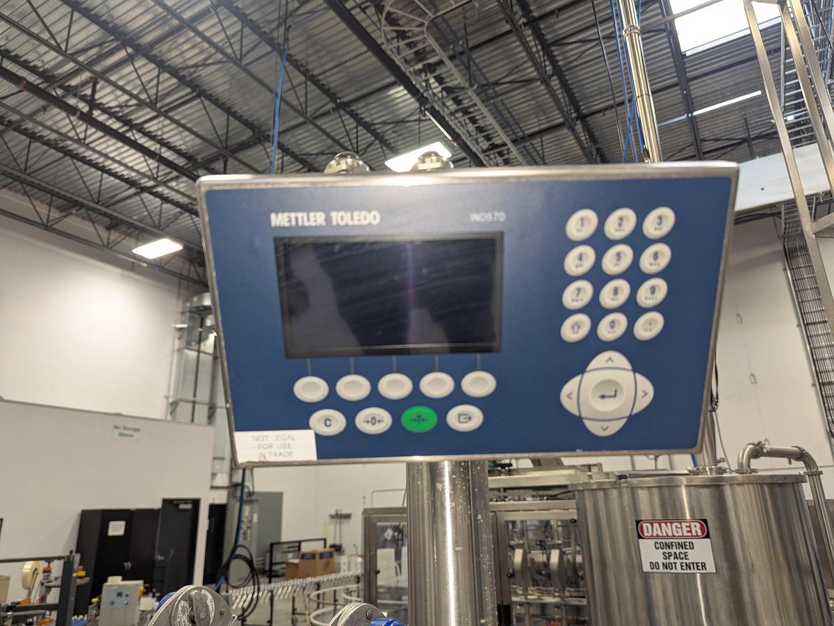 Used Mettler Toledo IND570 Industrial Weighing Terminal